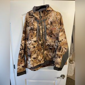 Sitka delta wading jacket
